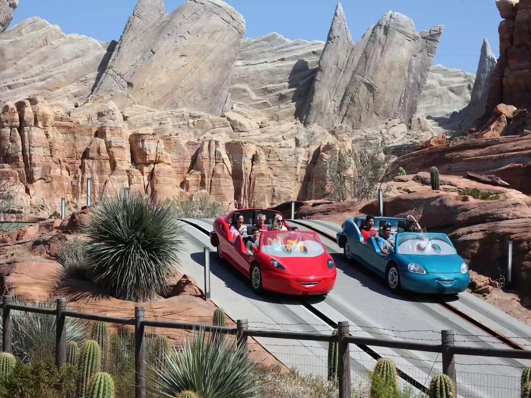 Disneyland Cars Ride image by James Hills from Pixabay