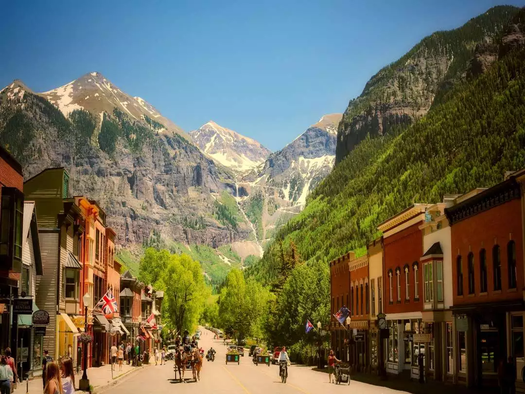 Mainstreet Telluride image by David Mark from Pixabay