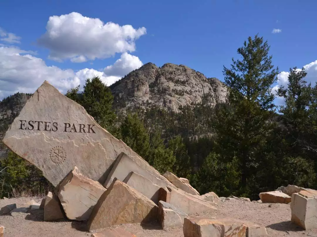 Estes Park image by Stephen F from Pixabay