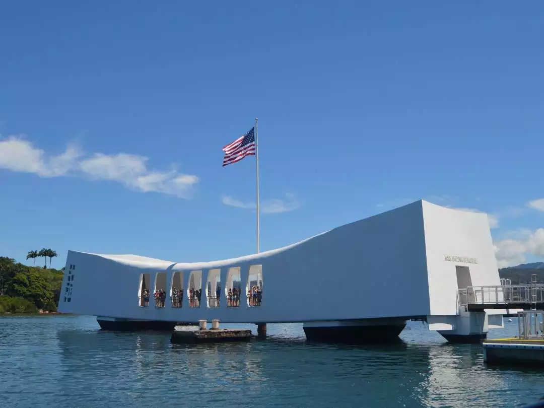 Pearl Harbor Memorial image by wojoan from Pixabay
