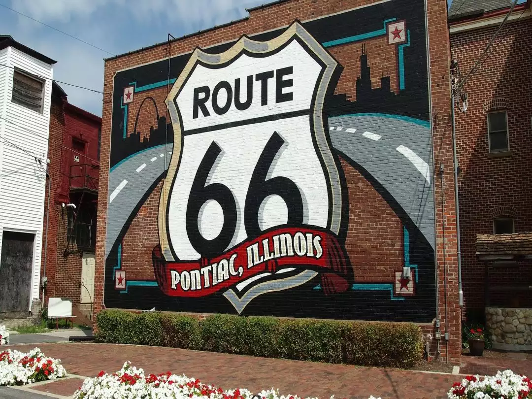 Route 66 Pontiac, Illinois image by Andreas H. from Pixabay