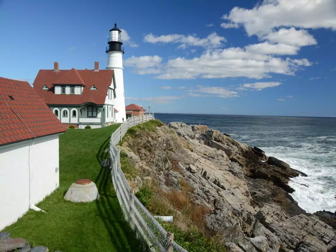 Lighthouse in Portland Maine image by Steppinstars from Pixabay