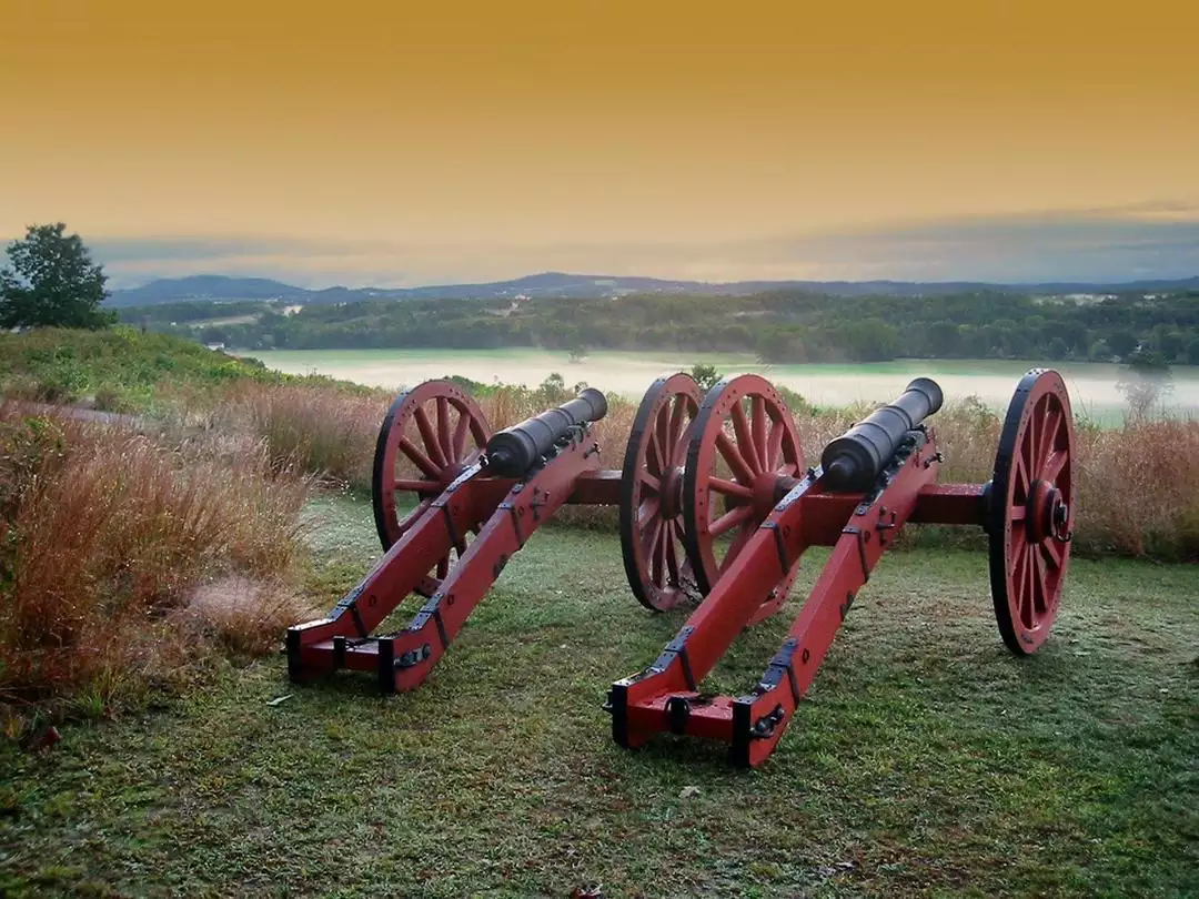 Antietam Saratoga Battlefield image by David Mark from Pixabay