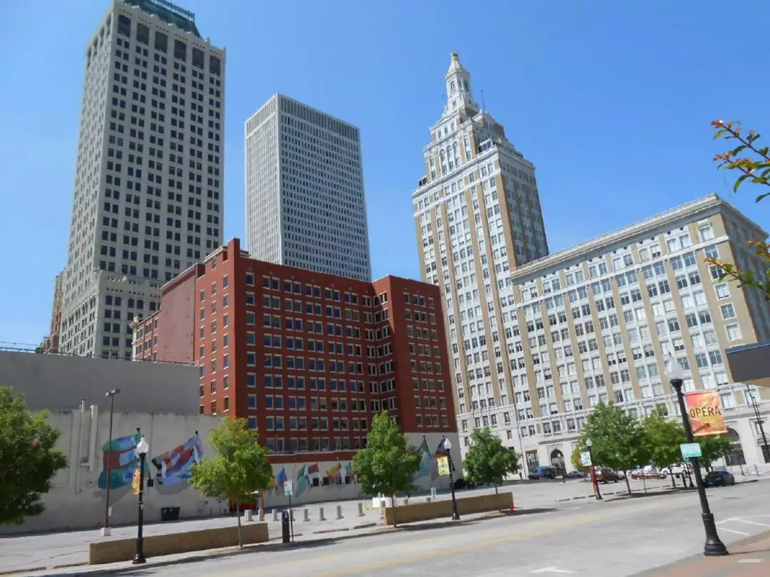 Downtown Tulsa image by Jerry Waxman from Pixabay
