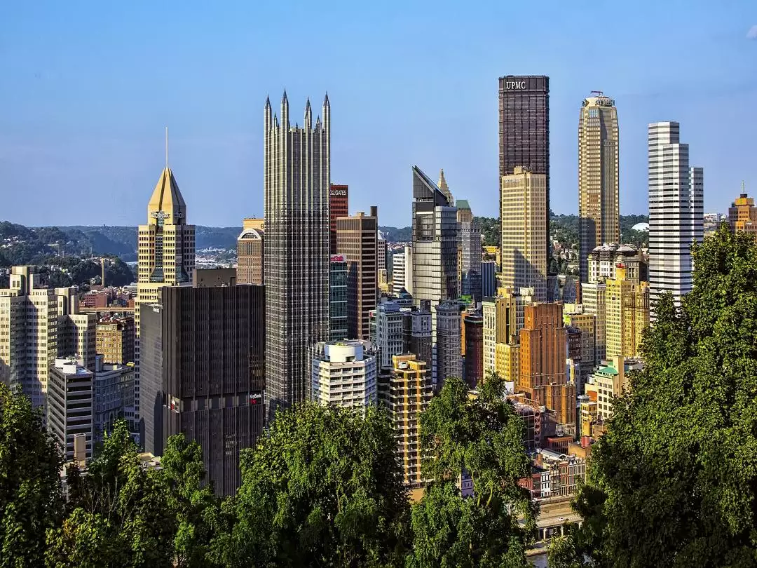 Pittsburgh City Scape image by Bruce Emmerling from Pixabay