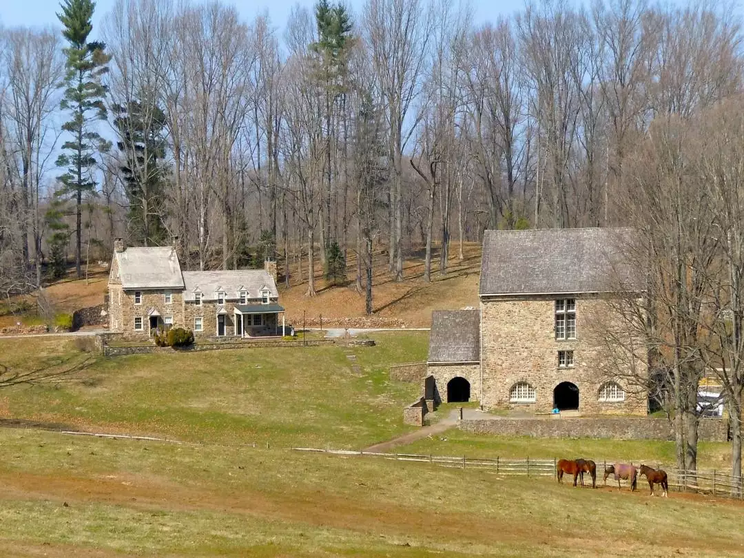 Pennsylvania Rural Farm image by David Mark from Pixabay