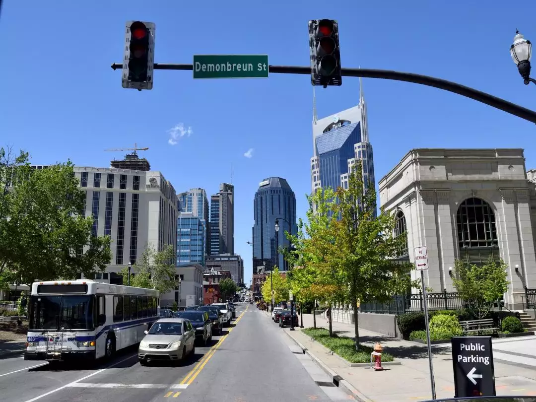 Downtown Nashville Tennessee image by Paul Brennan from Pixabay