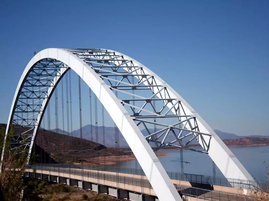 Bridge over Tennessee River image by Neleh Roberts from Pixabay