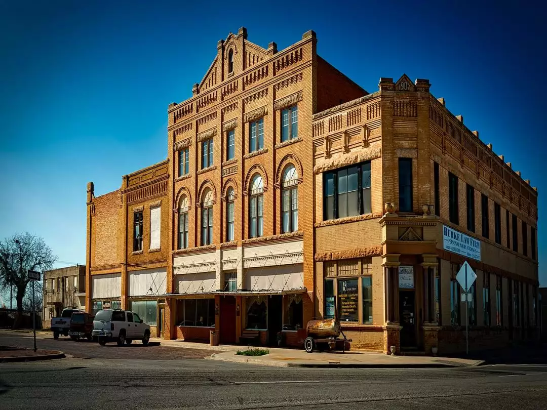 Anson Opera House Landmark image by David Mark from Pixabay