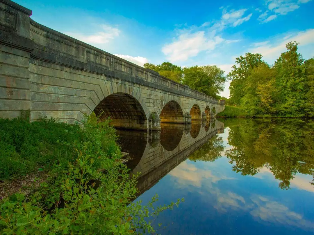 Five Arch Bridge in Virginia image by Roman Grac from Pixabay