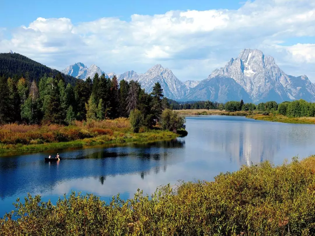 Grand Tetons Wyoming image by Ed Hathaway from Pixabay